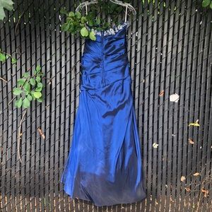 Evening navy blue gown,brand new.Gorgeous dress.